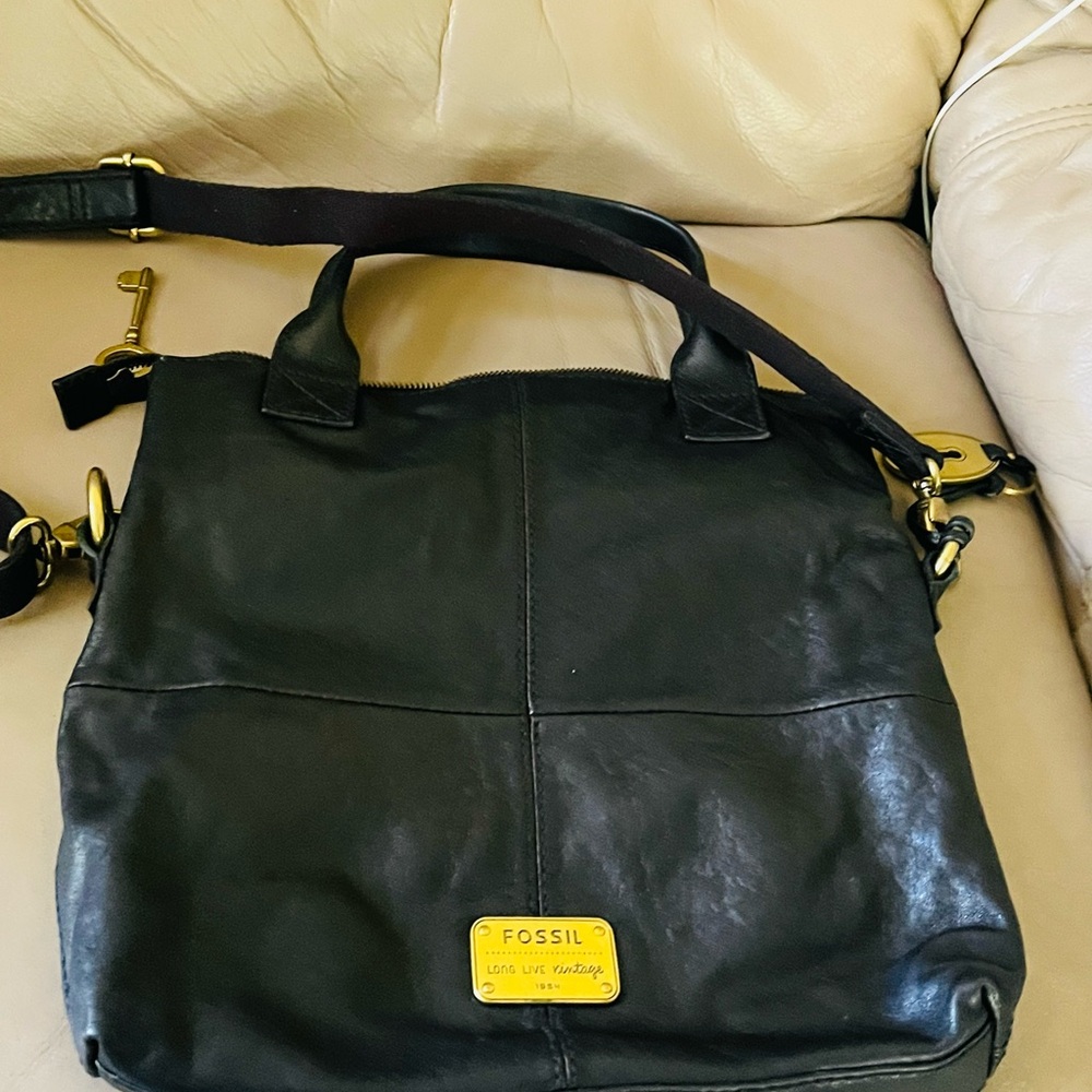 Authentic fossil crossbody purse - Picture 10 of 16